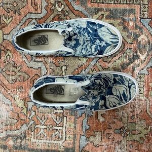 Vans size 9 floral slip on